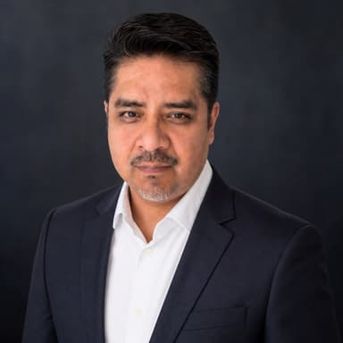 Carlos Espinoza